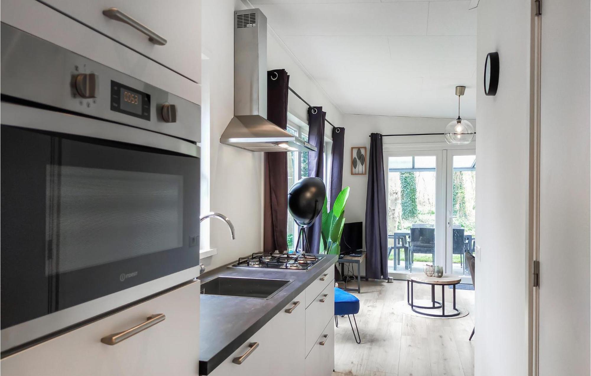 Gorgeous Home In Heinkenszand With House Sea View Bagian luar foto