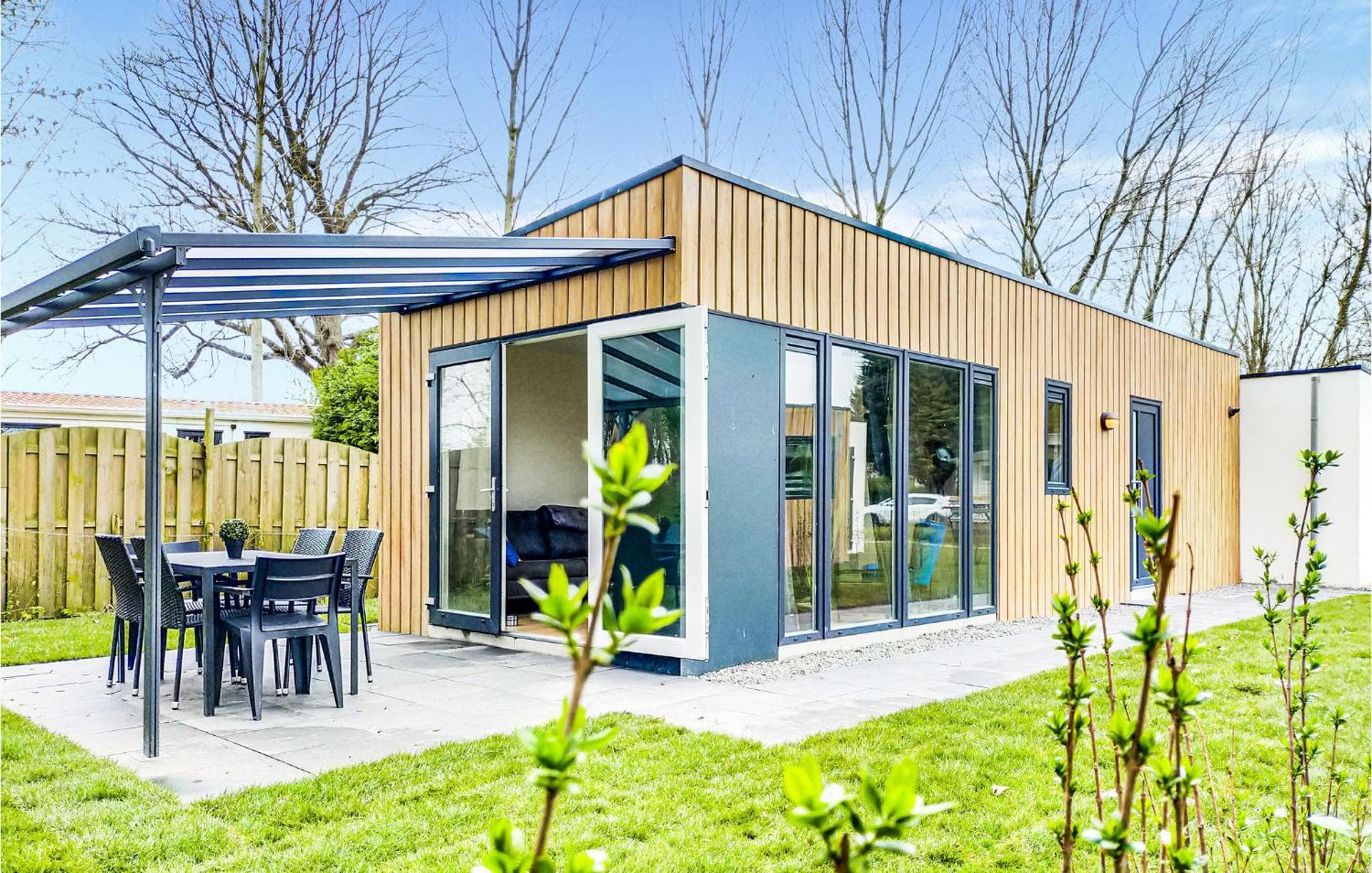 Gorgeous Home In Heinkenszand With House Sea View Bagian luar foto