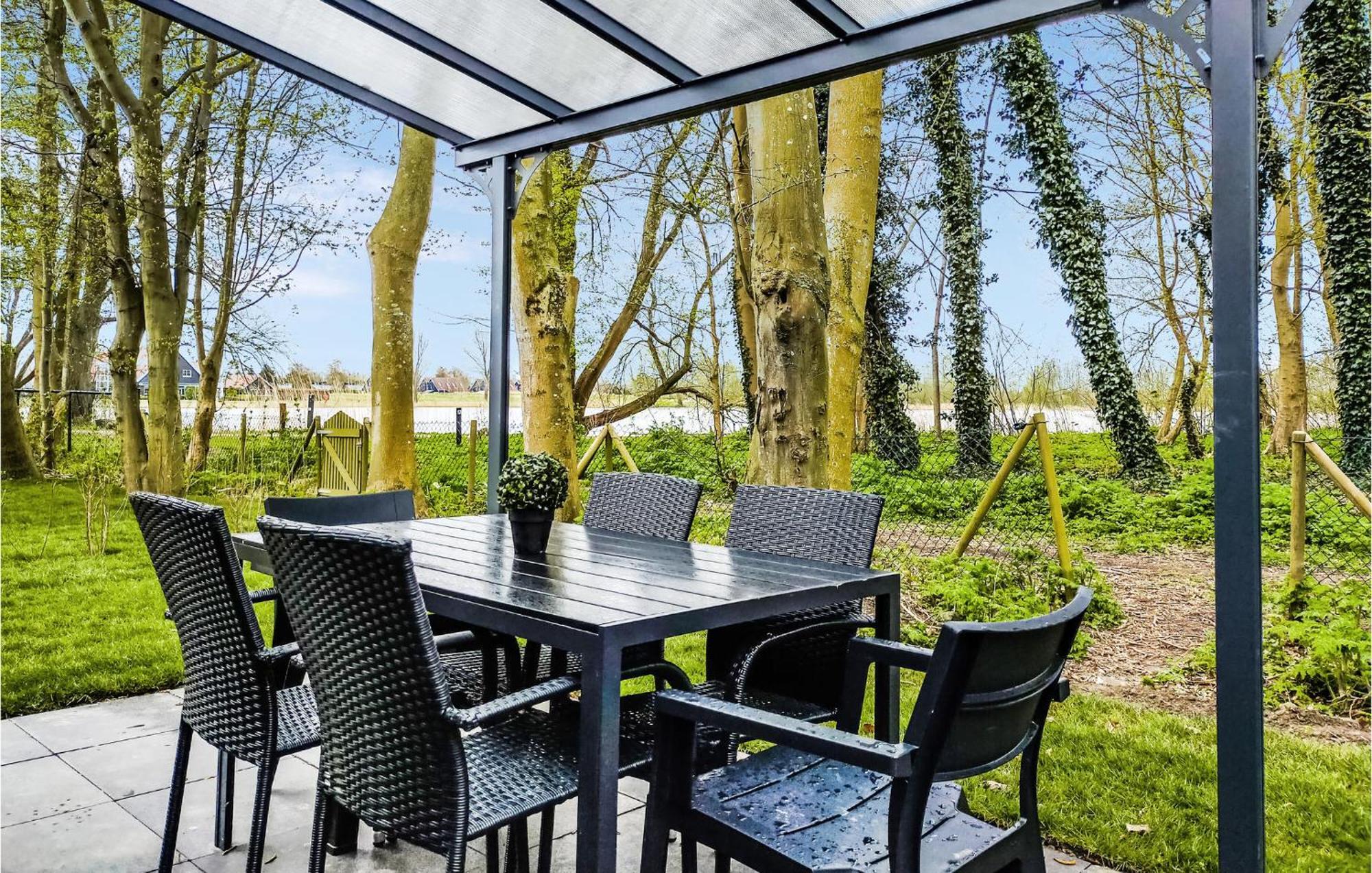 Gorgeous Home In Heinkenszand With House Sea View Bagian luar foto
